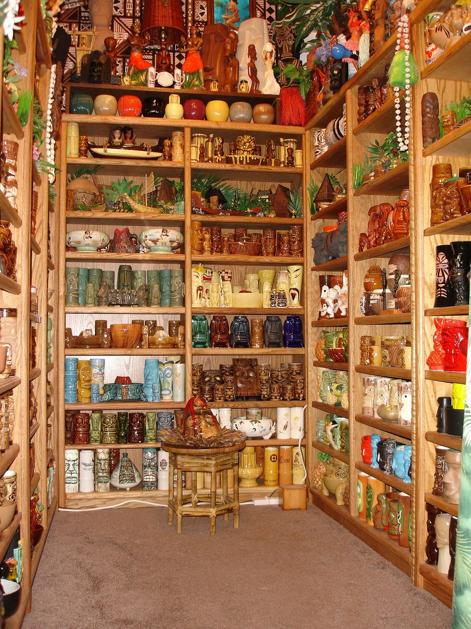 Tiki Jungle Room 024