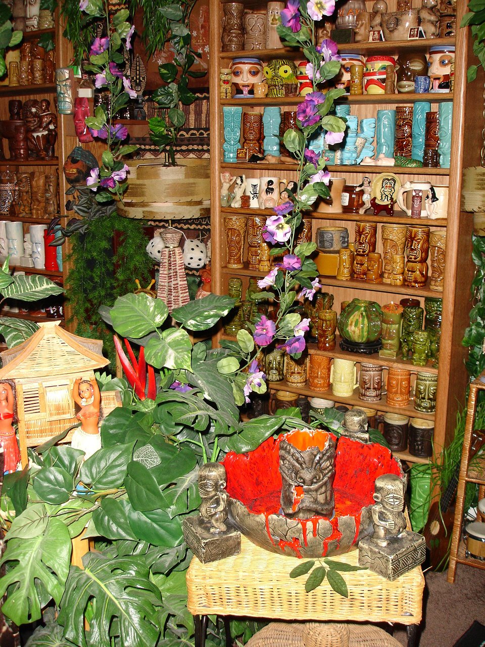 Tiki Jungle Room 020