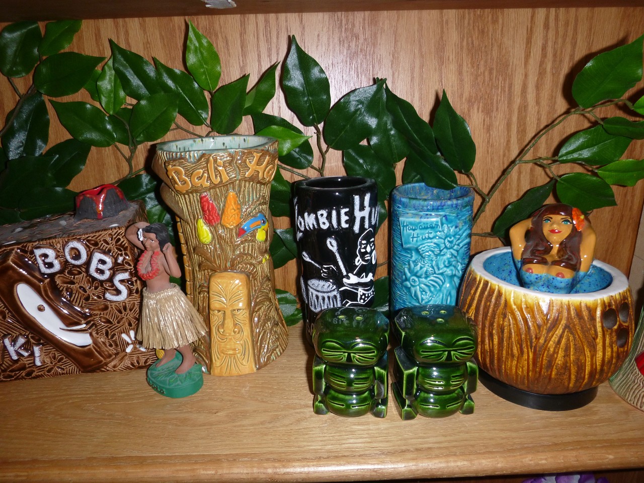 Nook redone and Zombie mugs into jungle room 7 19 23 on fb tc (16)