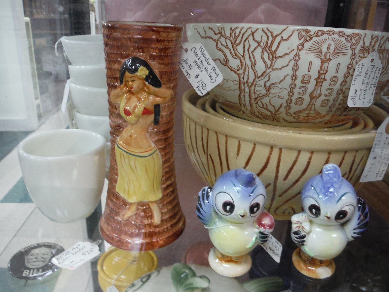 Roseville Treasure Trove (2)