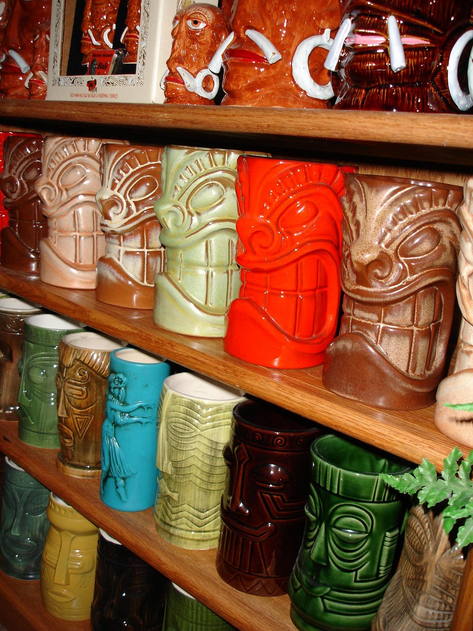 Tiki Jungle Room 014