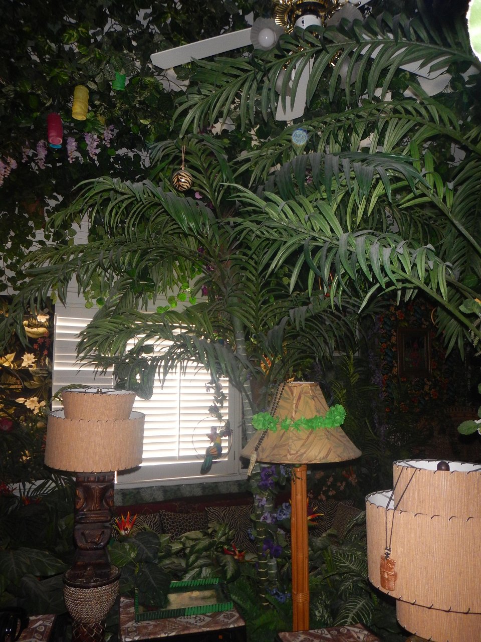 3 8 26 tiki room (5)