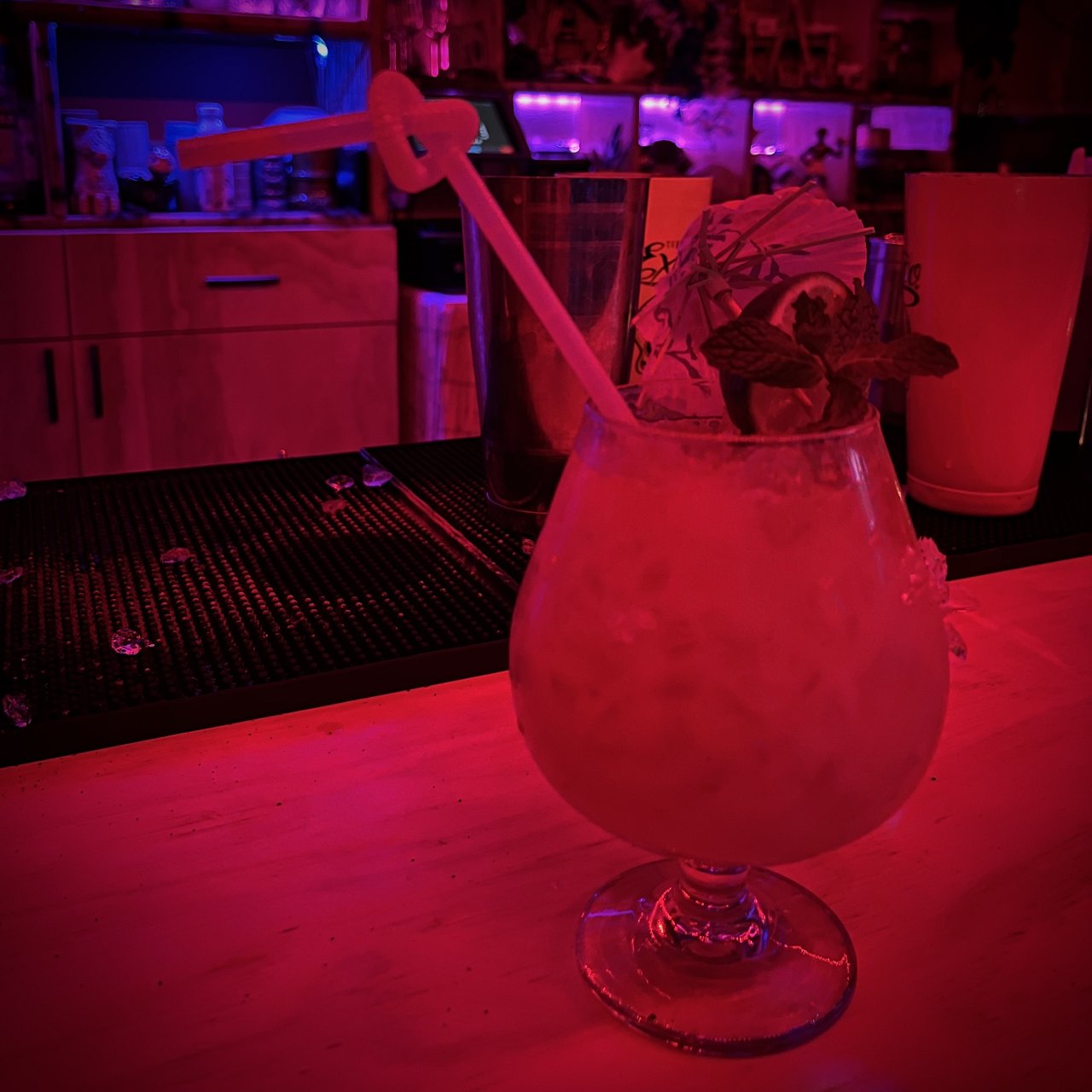 B2EEEF97-F1F4-4480-8290-4FD171C6E8B6