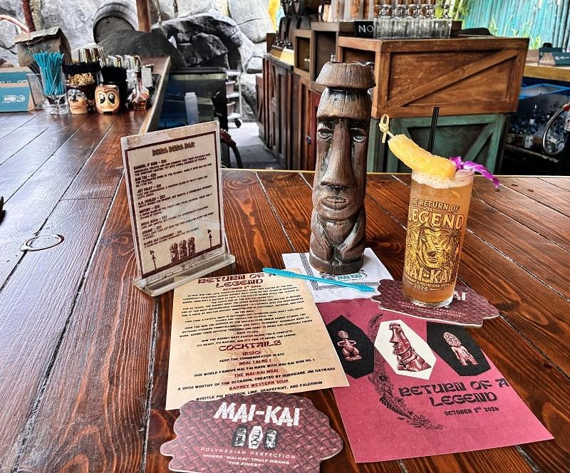 Mai-Kai-Moai_Bora-Bora-Bar_100325_6855