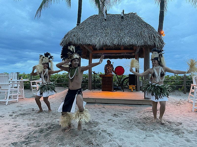 Hukilau2022_Mai-Kai_Friday-dancers2